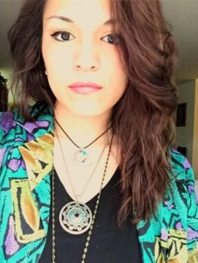 Meet your Posher, Alessandra